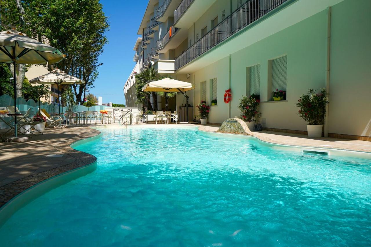 Hotel Pineta Bellaria-Igea Marina Esterno foto