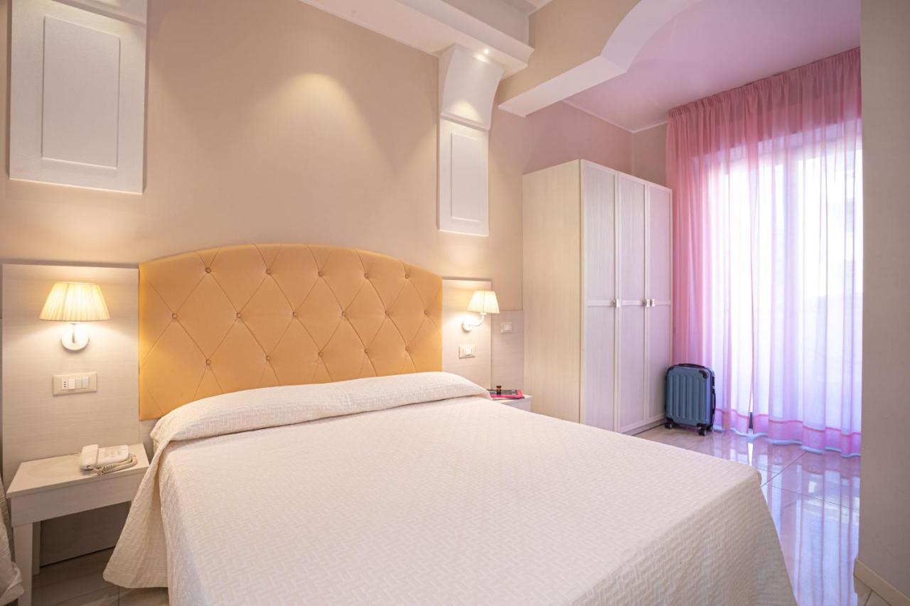 Hotel Pineta Bellaria-Igea Marina Esterno foto