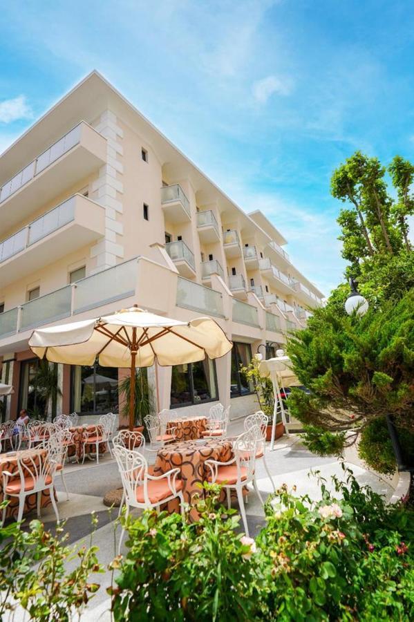 Hotel Pineta Bellaria-Igea Marina Esterno foto