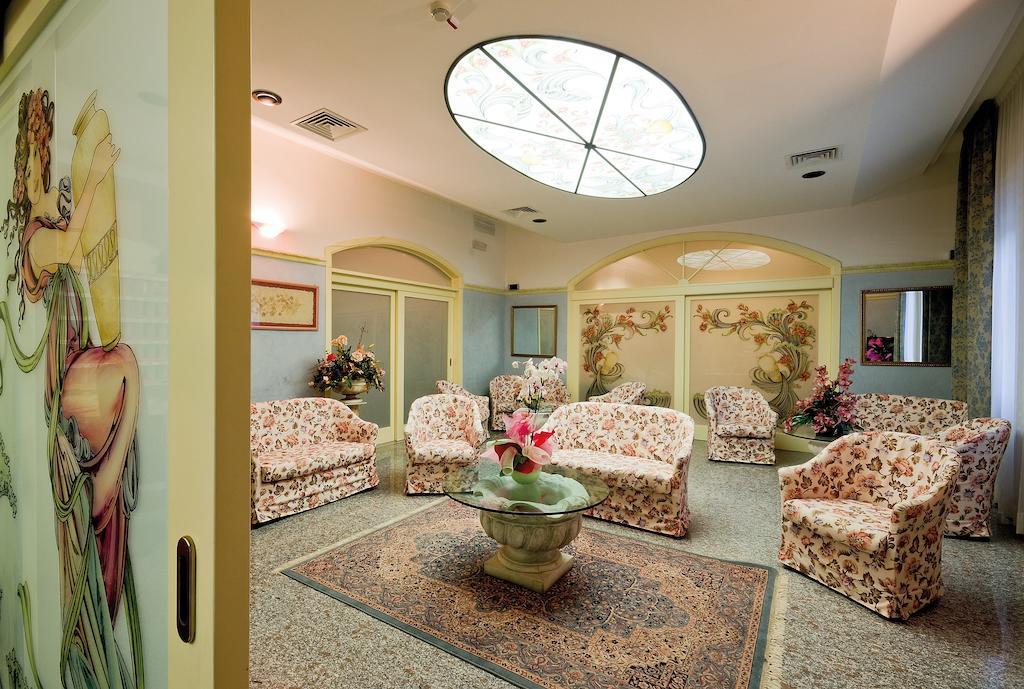 Hotel Pineta Bellaria-Igea Marina Esterno foto