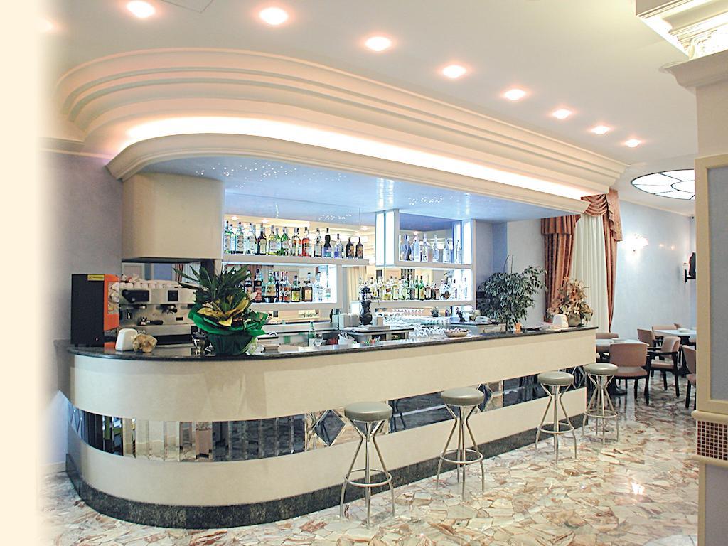Hotel Pineta Bellaria-Igea Marina Esterno foto