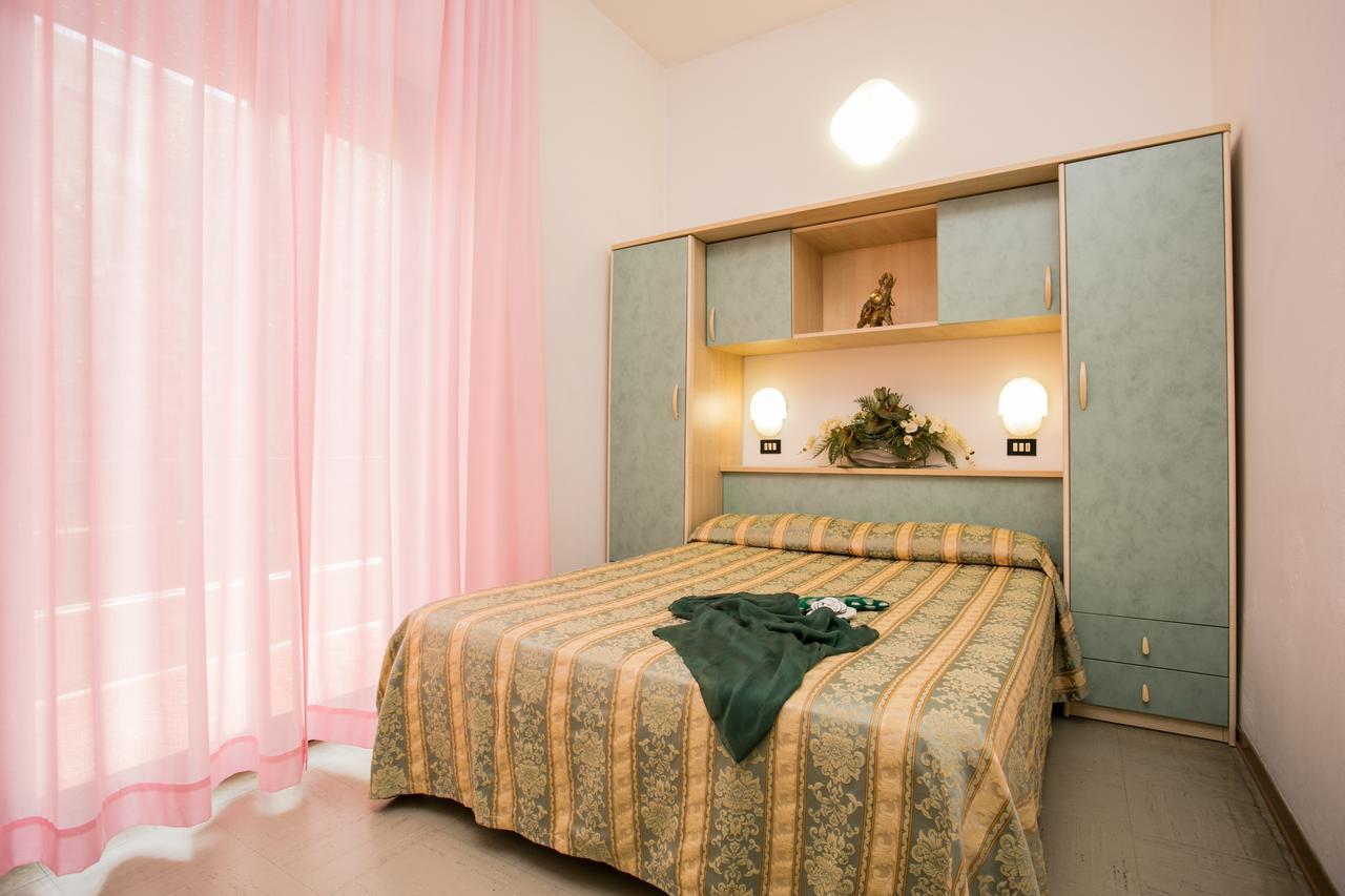 Hotel Pineta Bellaria-Igea Marina Esterno foto