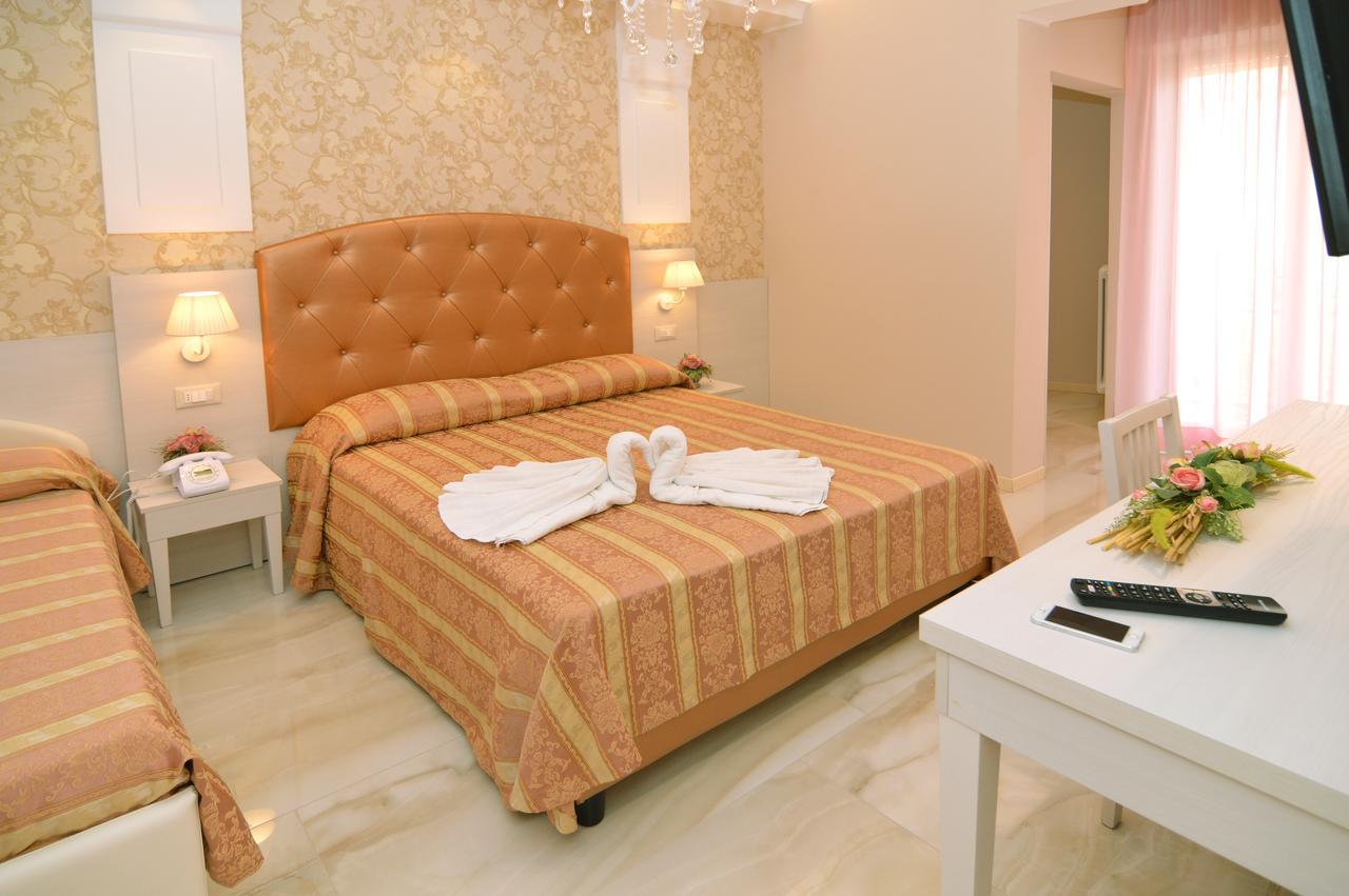 Hotel Pineta Bellaria-Igea Marina Esterno foto